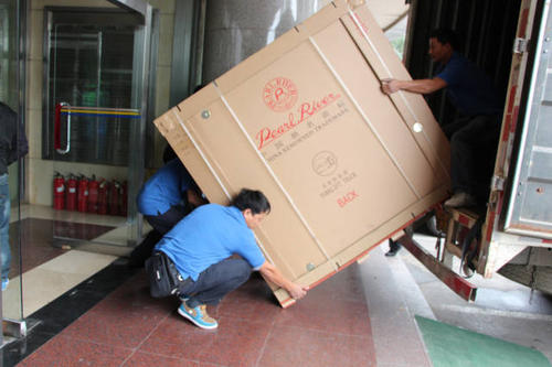鄯善钢琴贵重工艺品无忧运